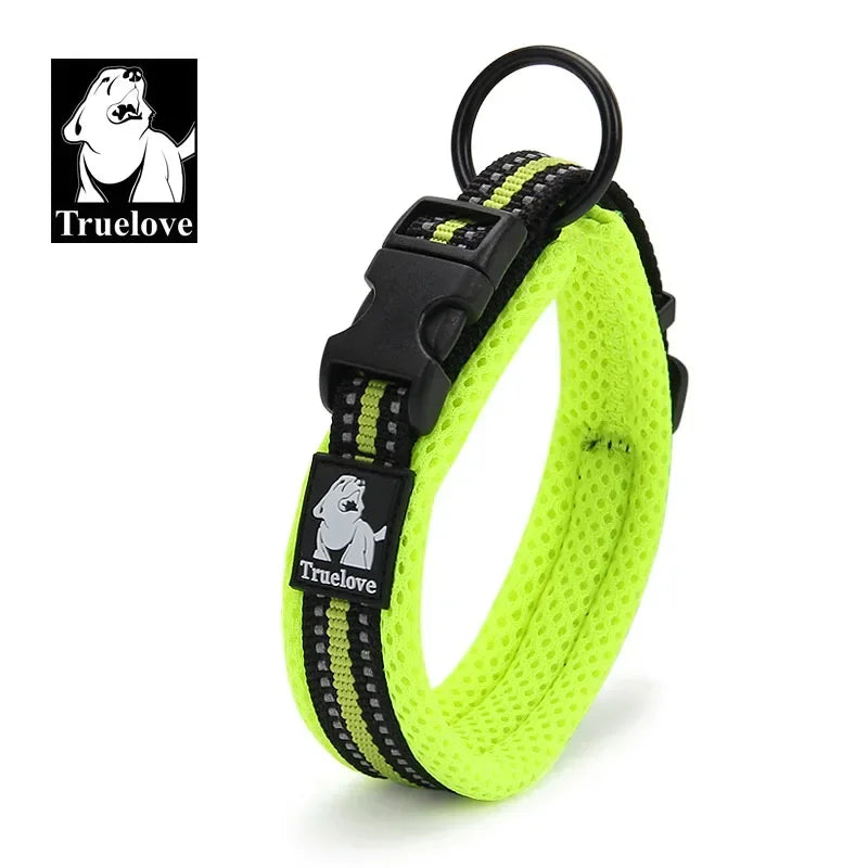 Comfort Meets Durability – Adjustable Reflective Dog Collar