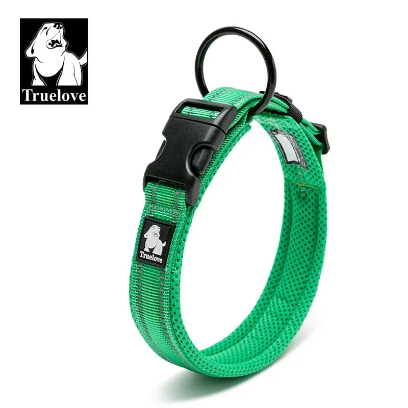 Comfort Meets Durability – Adjustable Reflective Dog Collar