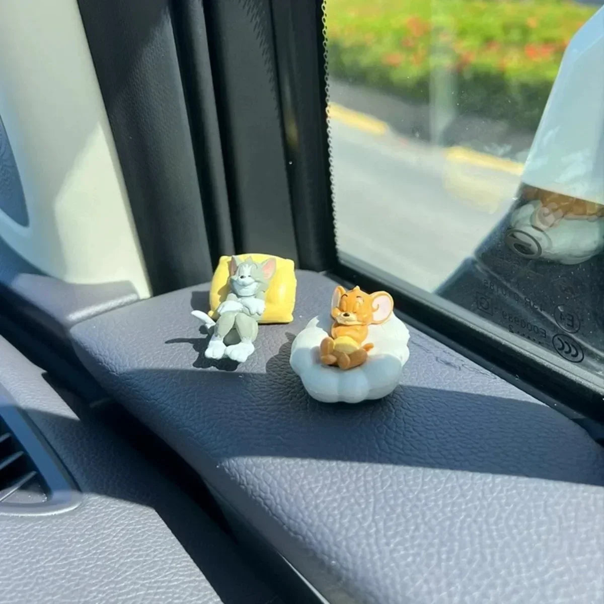 Adorable Tom and Jerry Desk & Car Decorations